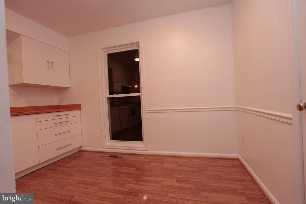 109 Finale Terrace Silver Spring, MD 20901 - Photo 35 of 100 Brand New Kitchen