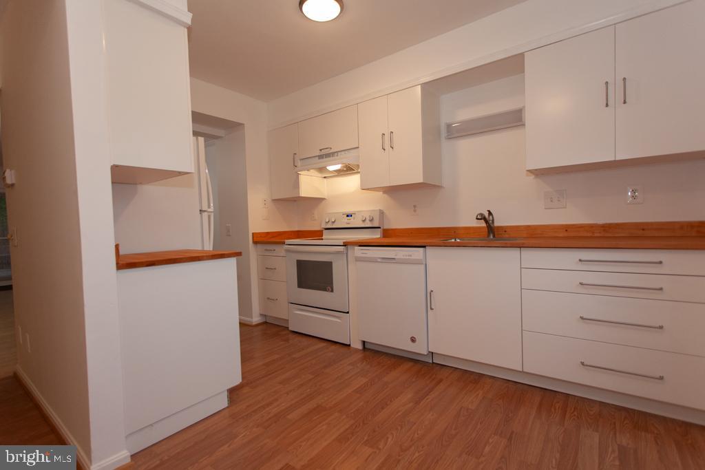 109 Finale Terrace Silver Spring, MD 20901 - Photo 42 of 100 Gallery Image 42