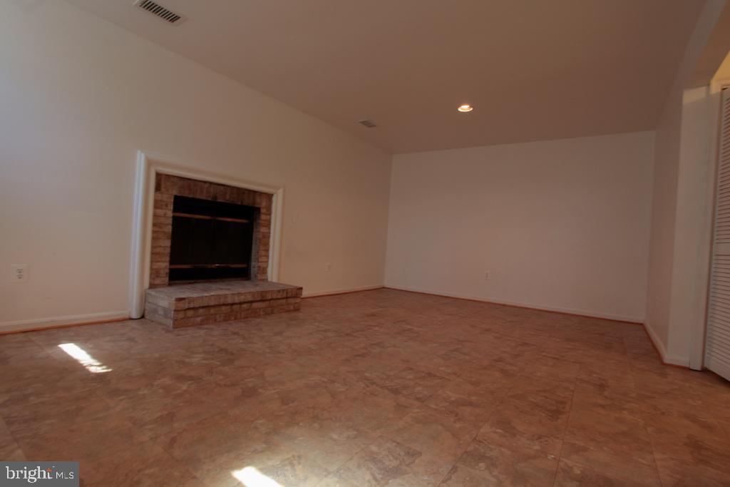 109 Finale Terrace Silver Spring, MD 20901 - Photo 89 of 100 Gallery Image 89
