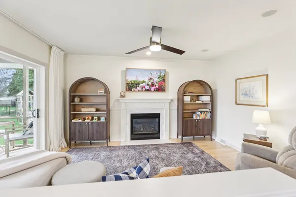 $599,900 | 609 Worthington Way, Waunakee, WI 53597