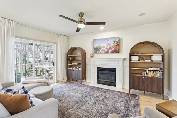 $599,900 | 609 Worthington Way, Waunakee, WI 53597