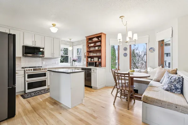 $599,900 | 609 Worthington Way, Waunakee, WI 53597