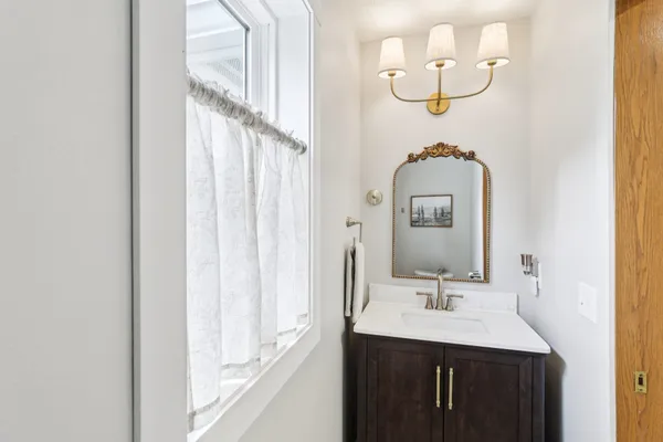 $599,900 | 609 Worthington Way, Waunakee, WI 53597