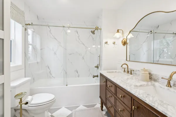 $599,900 | 609 Worthington Way, Waunakee, WI 53597