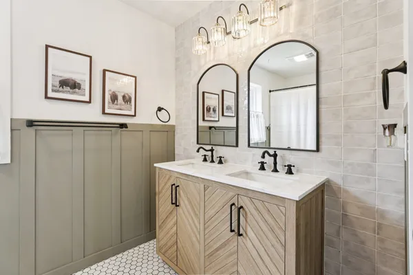 $599,900 | 609 Worthington Way, Waunakee, WI 53597