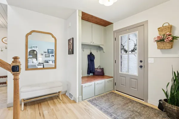 $599,900 | 609 Worthington Way, Waunakee, WI 53597