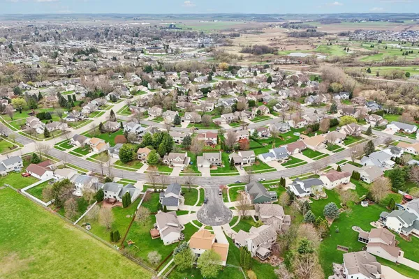 $599,900 | 609 Worthington Way, Waunakee, WI 53597