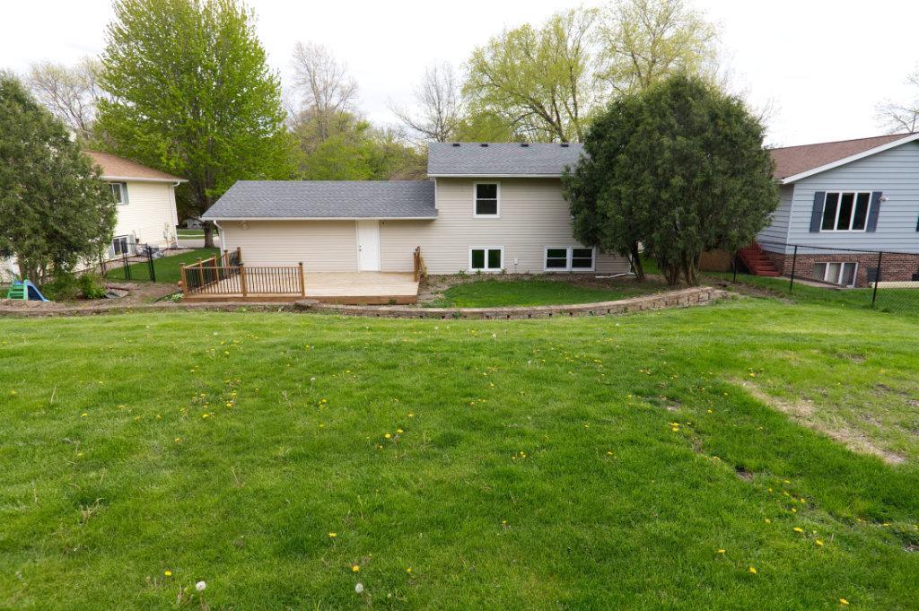 509 Meadow Run Drive Southwest Rochester, MN 55902 - Photo 2 of 31