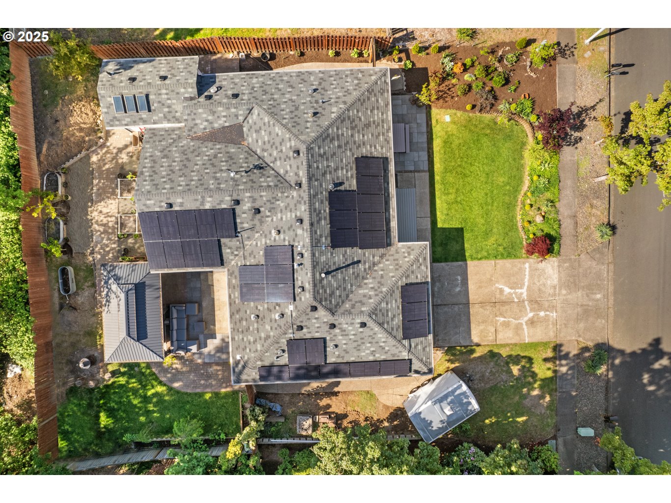 14435 Southwest Yearling Way Beaverton, OR 97008 - Photo 45 of 47 an aerial view of multiple house with a yard
