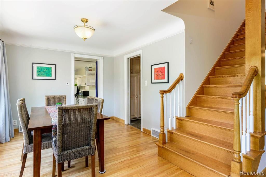 759 Shoreham Road Grosse Pointe Woods, MI 48236 - Photo 7 of 59