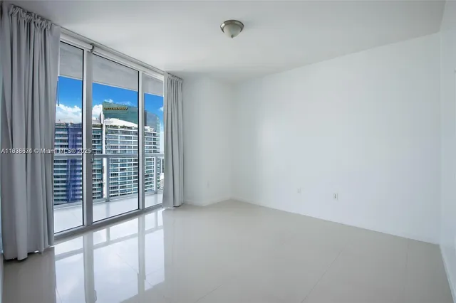 $3,350 | 465 Brickell Avenue, Unit 4904, Miami, FL 33131