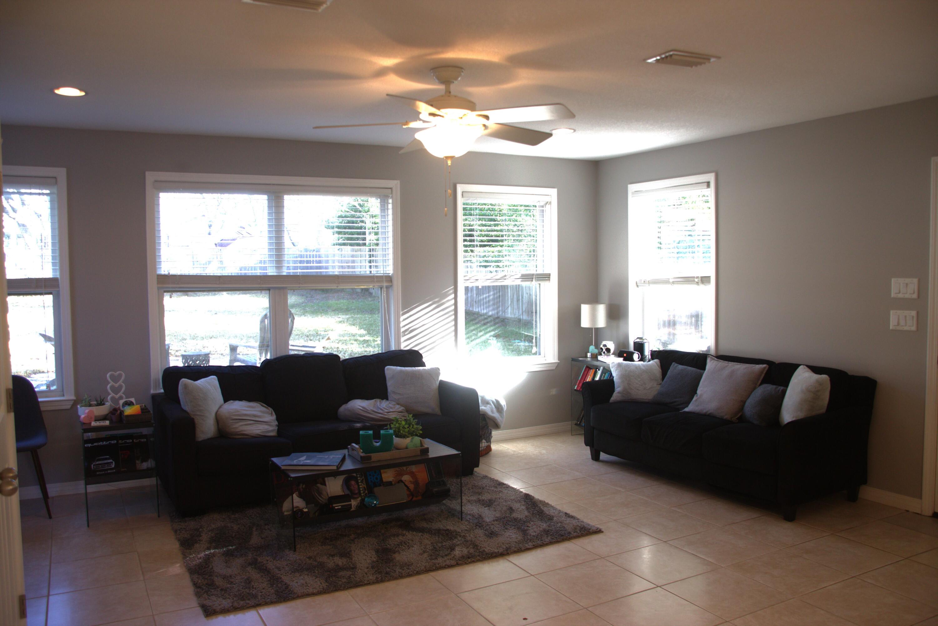 75 7th Avenue Shalimar, FL 32579 - Photo 17 of 42 a living room with furniture and a large window