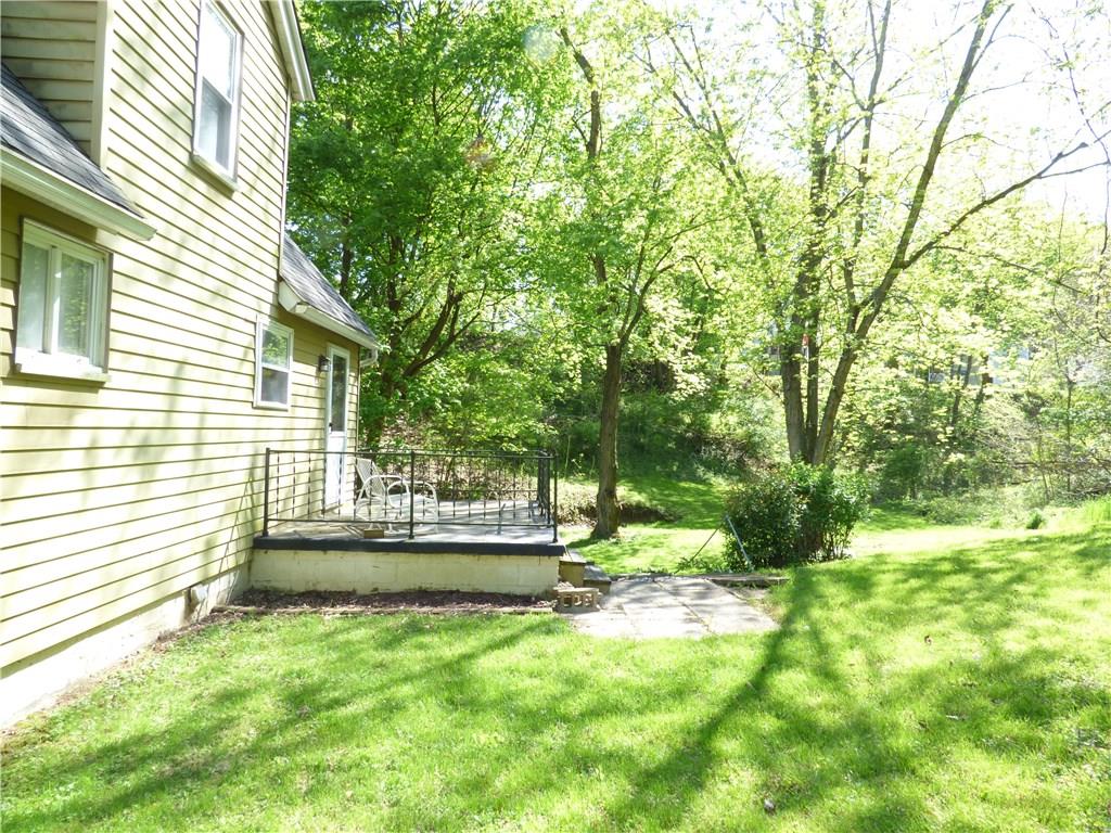 165 Hickory Street McKees Rocks, PA 15136 - Photo 3 of 21