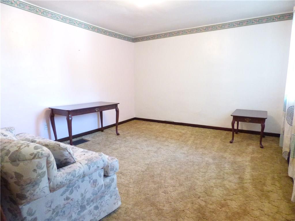 165 Hickory Street McKees Rocks, PA 15136 - Photo 8 of 21