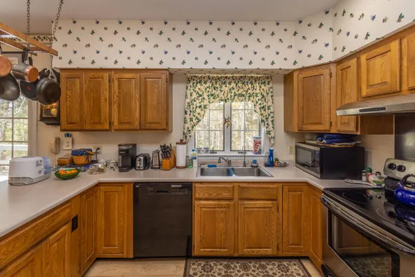 $765,000 | 10 Rock Ridge Road, Rockport, ME 04856