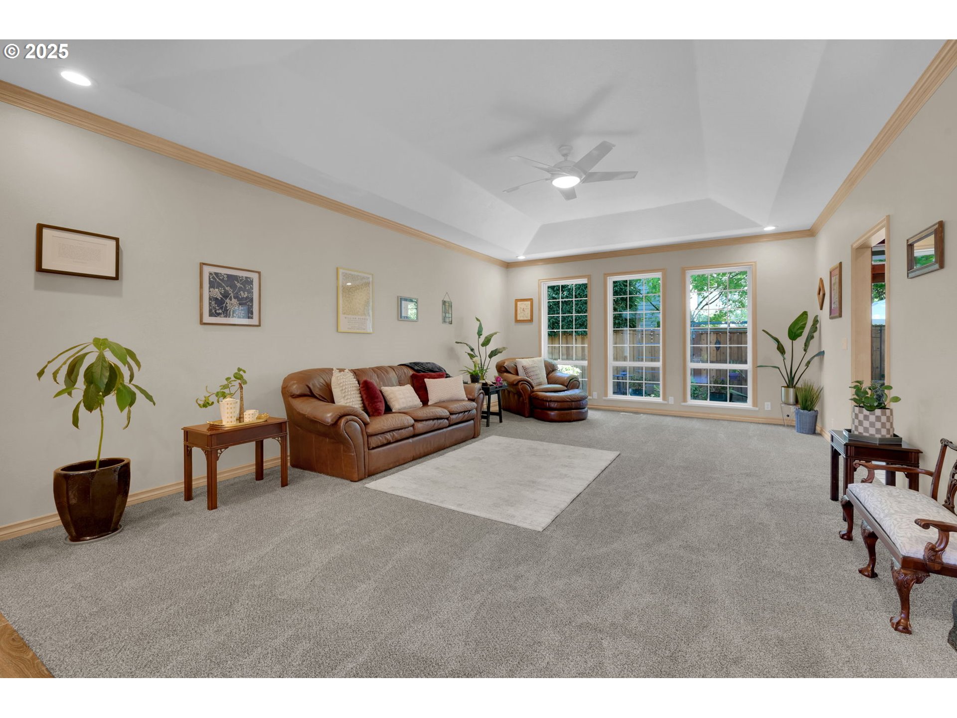 1417 Wimbledon Place Springfield, OR 97477 - Photo 13 of 48 a living room with furniture potted plant and a table