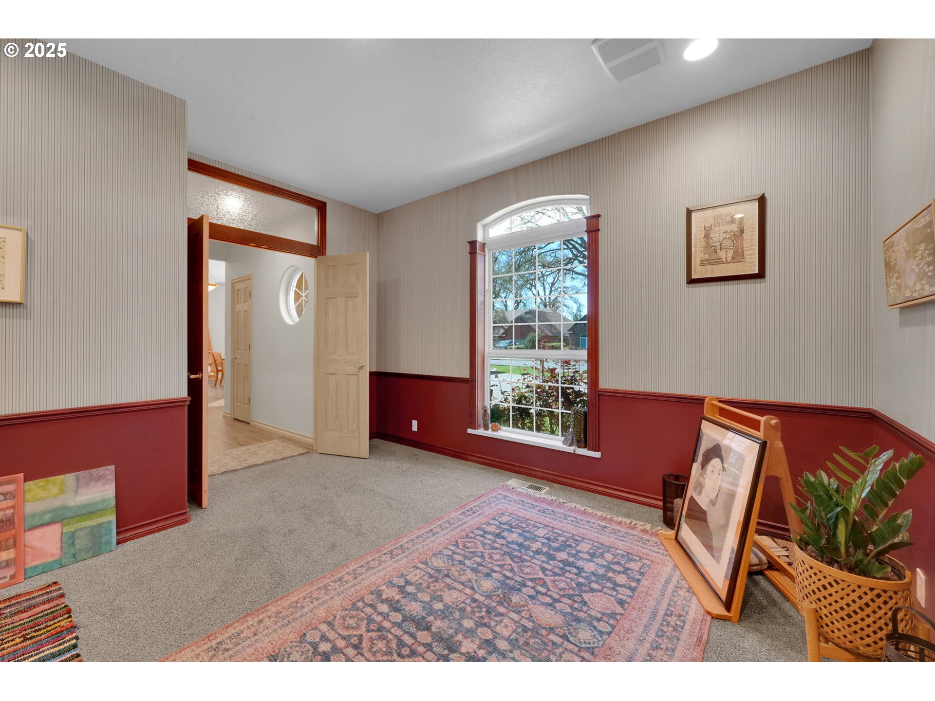 1417 Wimbledon Place Springfield, OR 97477 - Photo 34 of 48 a view of an empty room with a window