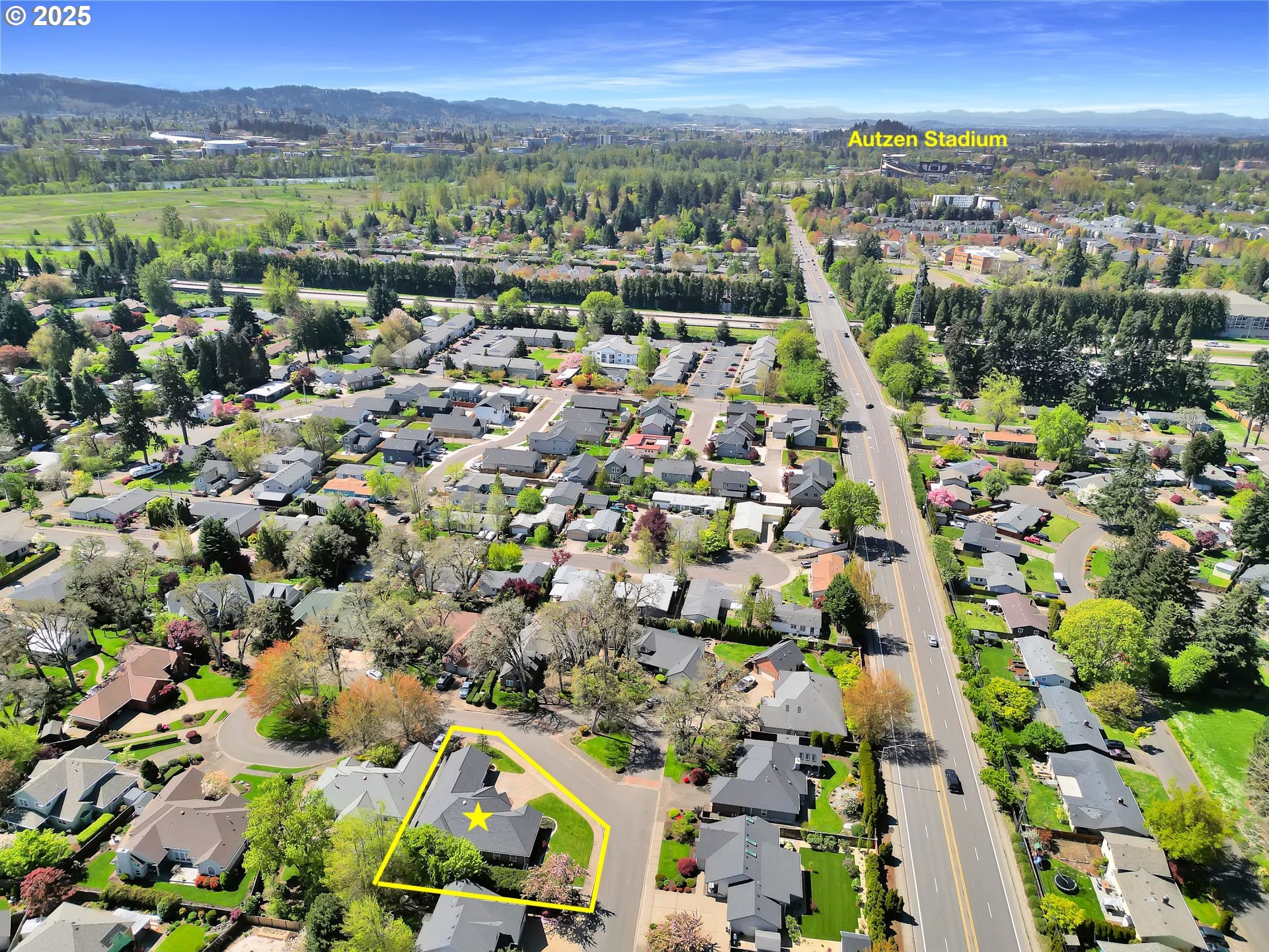 1417 Wimbledon Place Springfield, OR 97477 - Photo 8 of 48