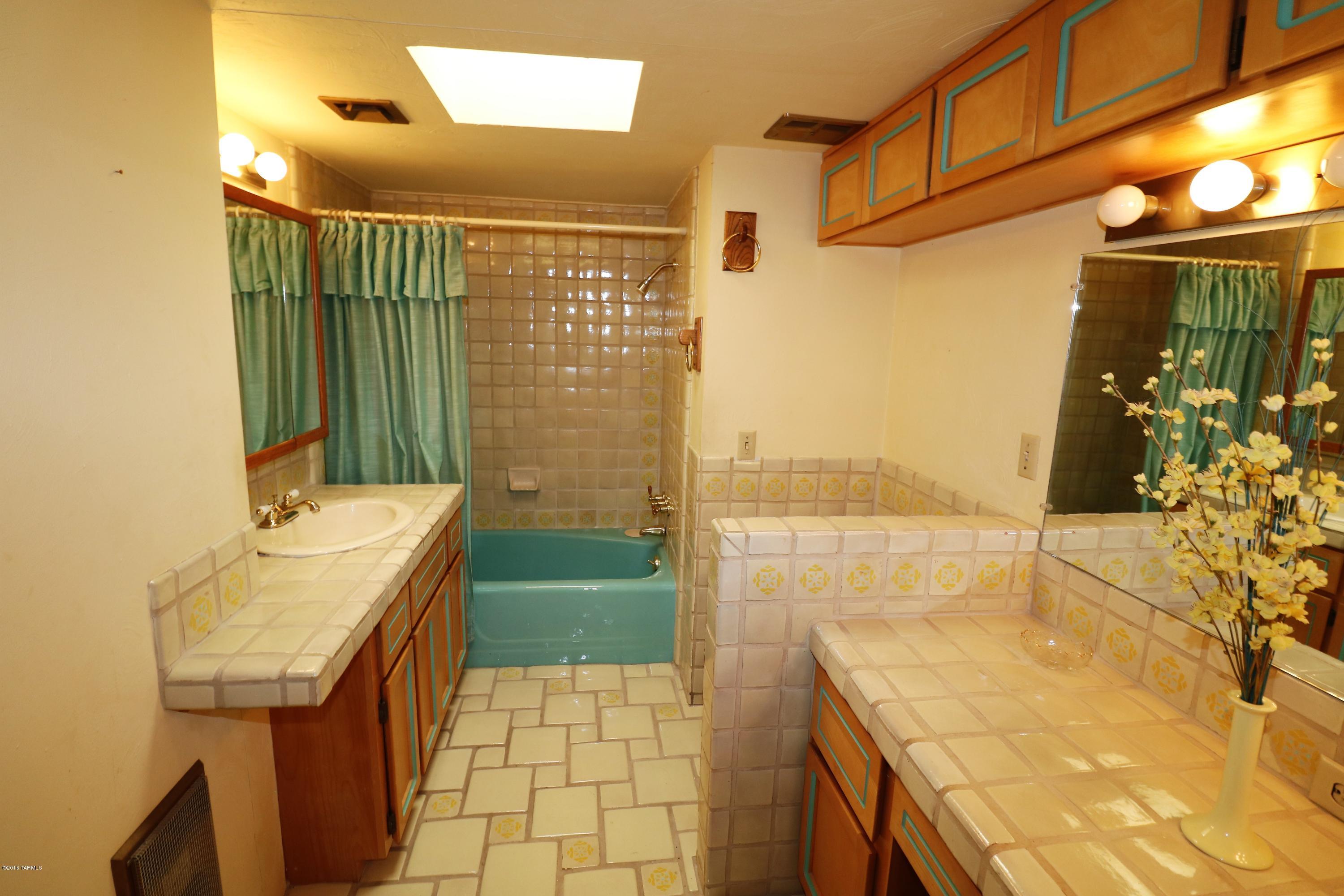 4180 North Pontatoc Road Tucson, AZ 85718 - Photo 11 of 22 Gallery Image 11