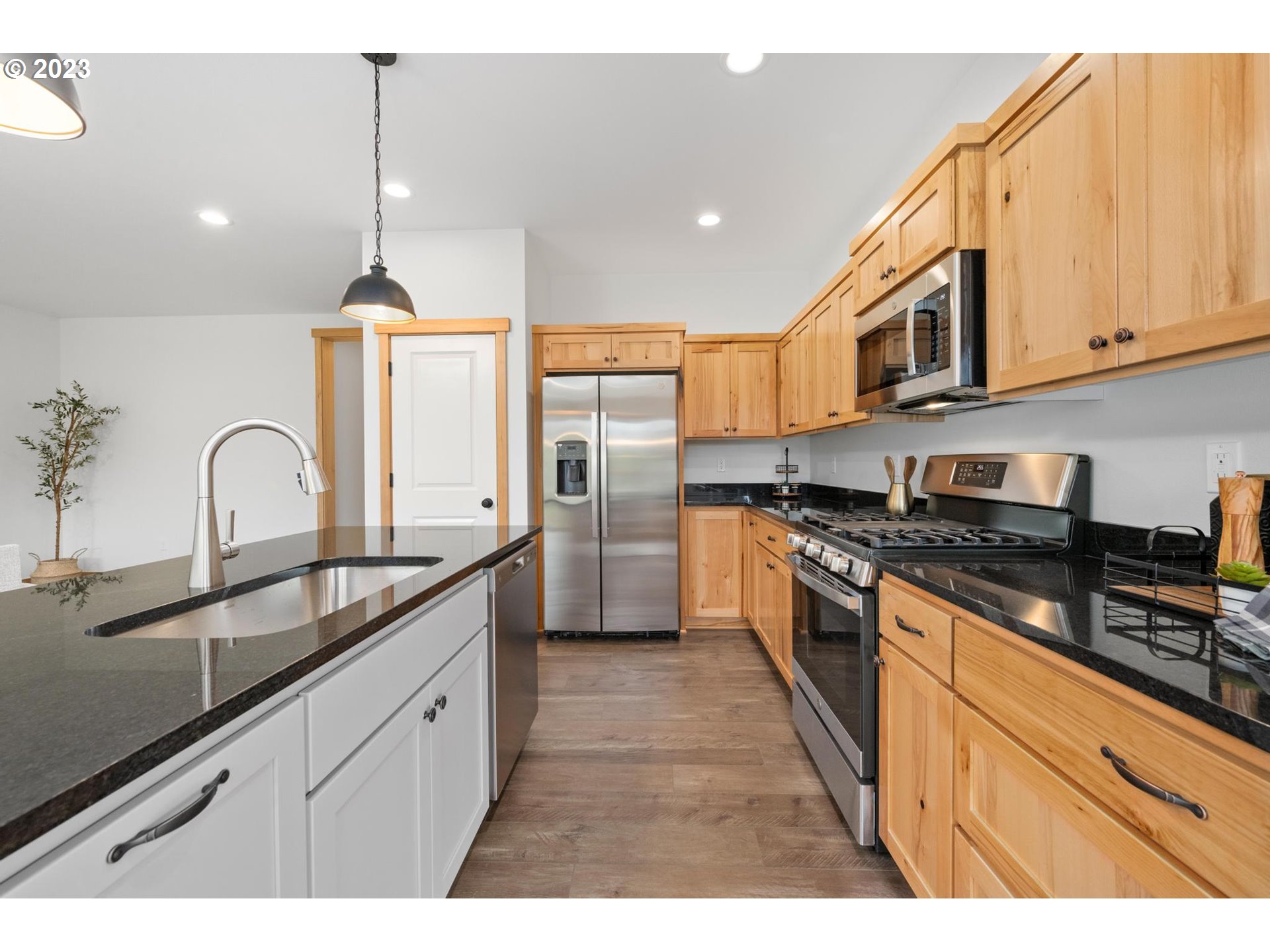 92777 Knappa Dock Road Astoria, OR 97103 - Photo 8 of 32 Gallery Image 8