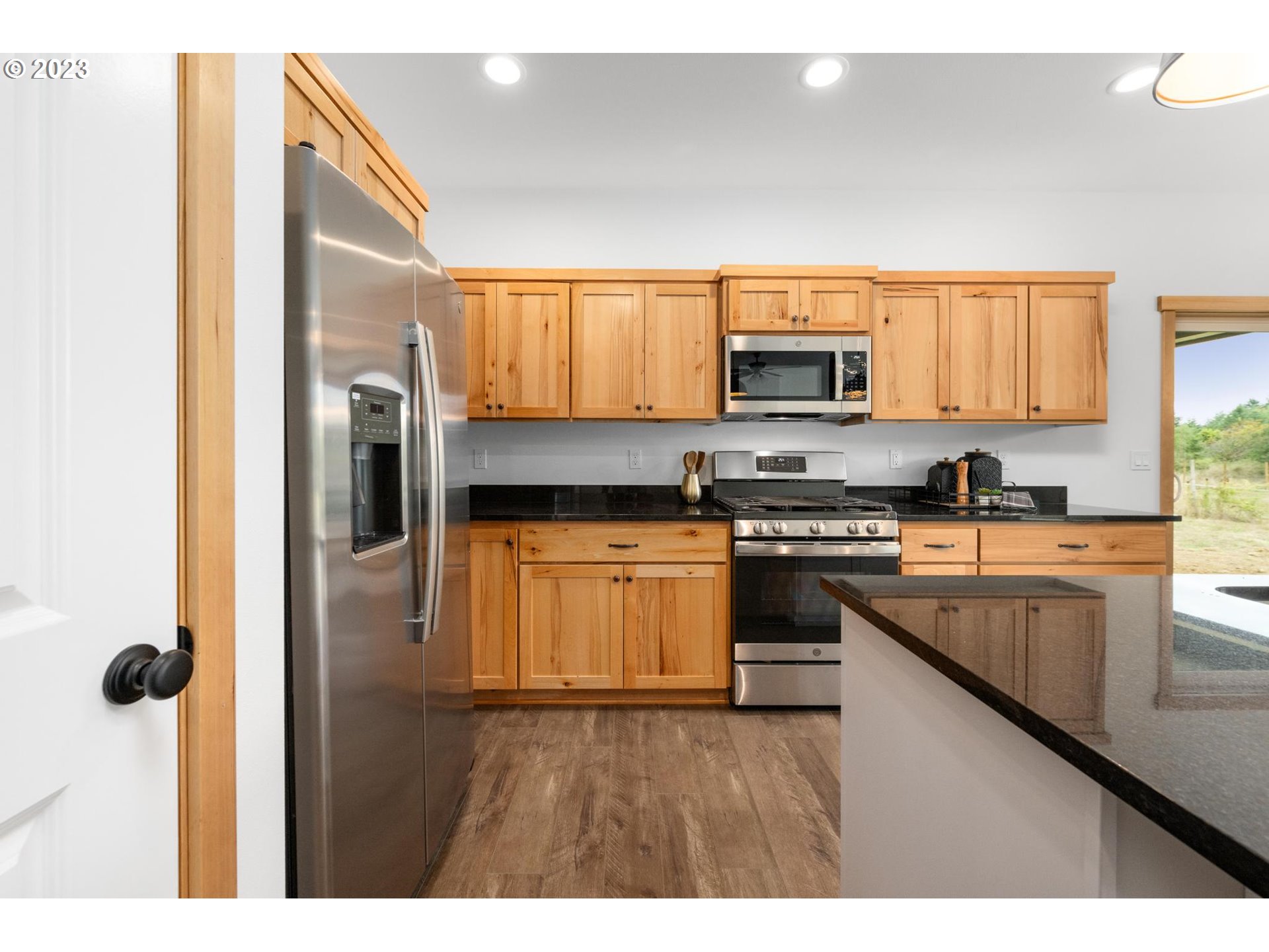 92777 Knappa Dock Road Astoria, OR 97103 - Photo 9 of 32 Gallery Image 9