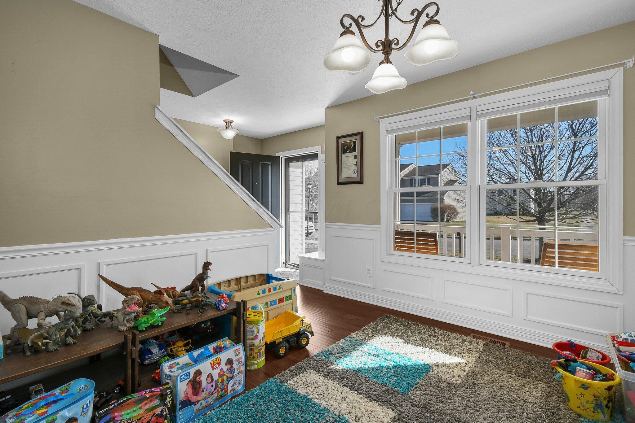 5339 Winters Run Road Dublin, OH 43016 - Photo 2 of 27 Gallery Image 2