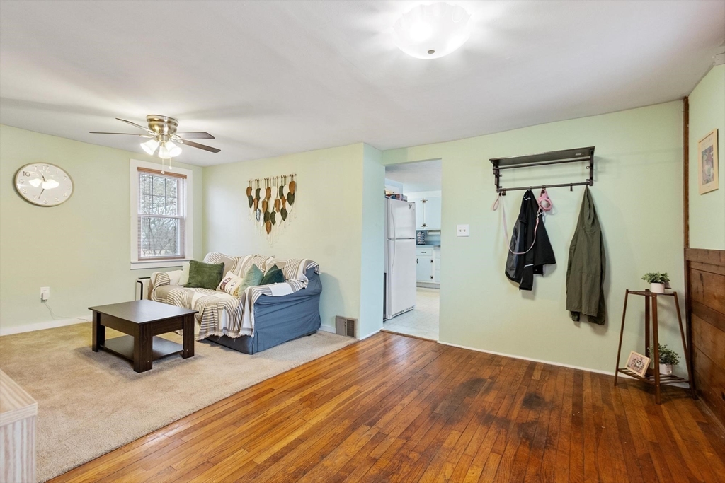 3 South Oxford Road Millbury, MA 01527 - Photo 14 of 32