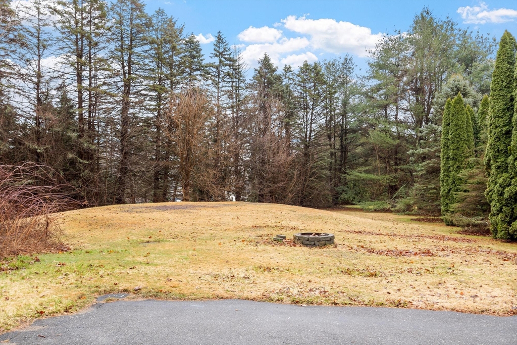 3 South Oxford Road Millbury, MA 01527 - Photo 5 of 32