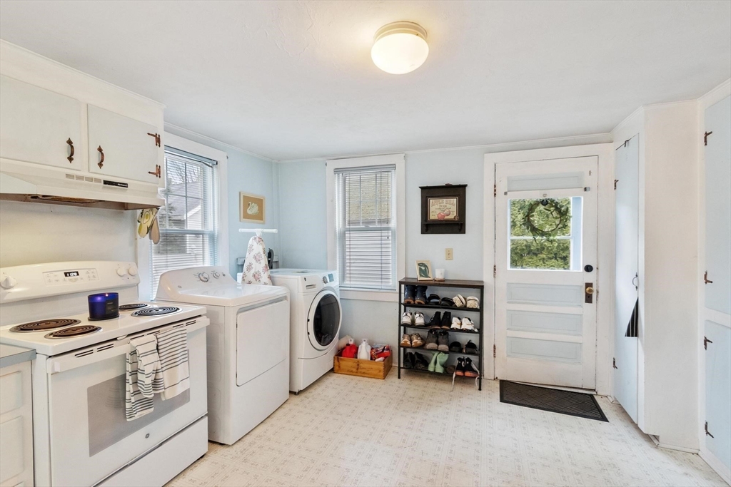 3 South Oxford Road Millbury, MA 01527 - Photo 10 of 32