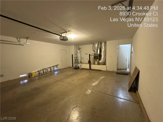 $1,950 | 8930 Crooked Court, Las Vegas, NV 89123