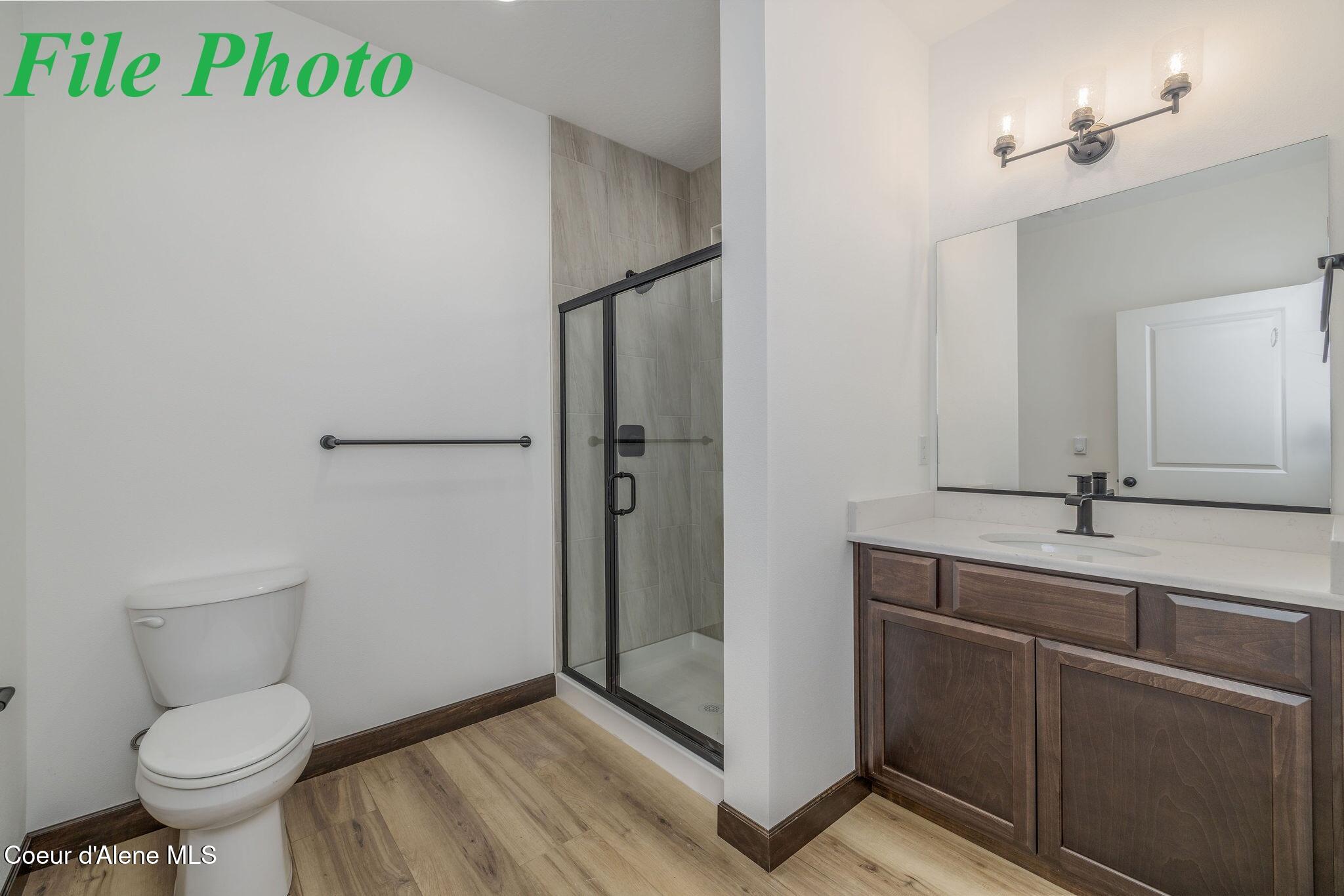 7853 North Mocha Loop Coeur D'Alene, ID 83815 - Photo 11 of 47 Primary Bathroom