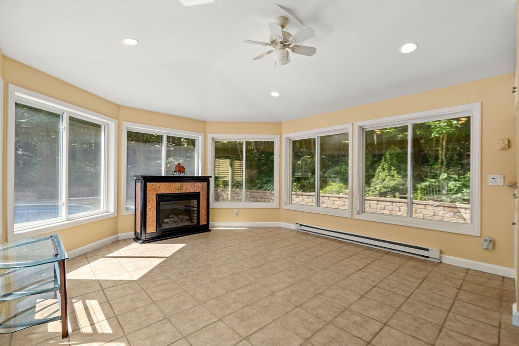 9 Abby Road Westford, MA 01886 - Photo 12 of 41