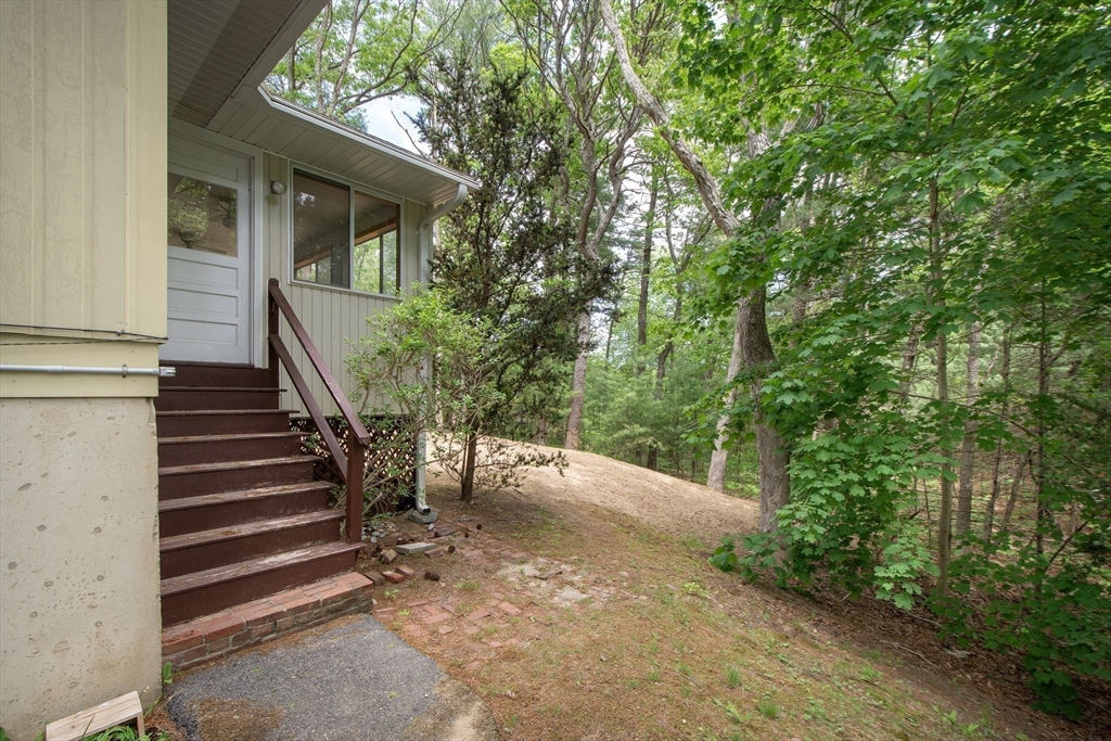 96 Esta Road Plymouth, MA 02360 - Photo 20 of 23 Gallery Image 20