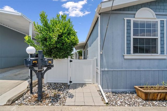 $370,000 | 12814 Flora Vista Street, Unit 170, Poway, CA 92064