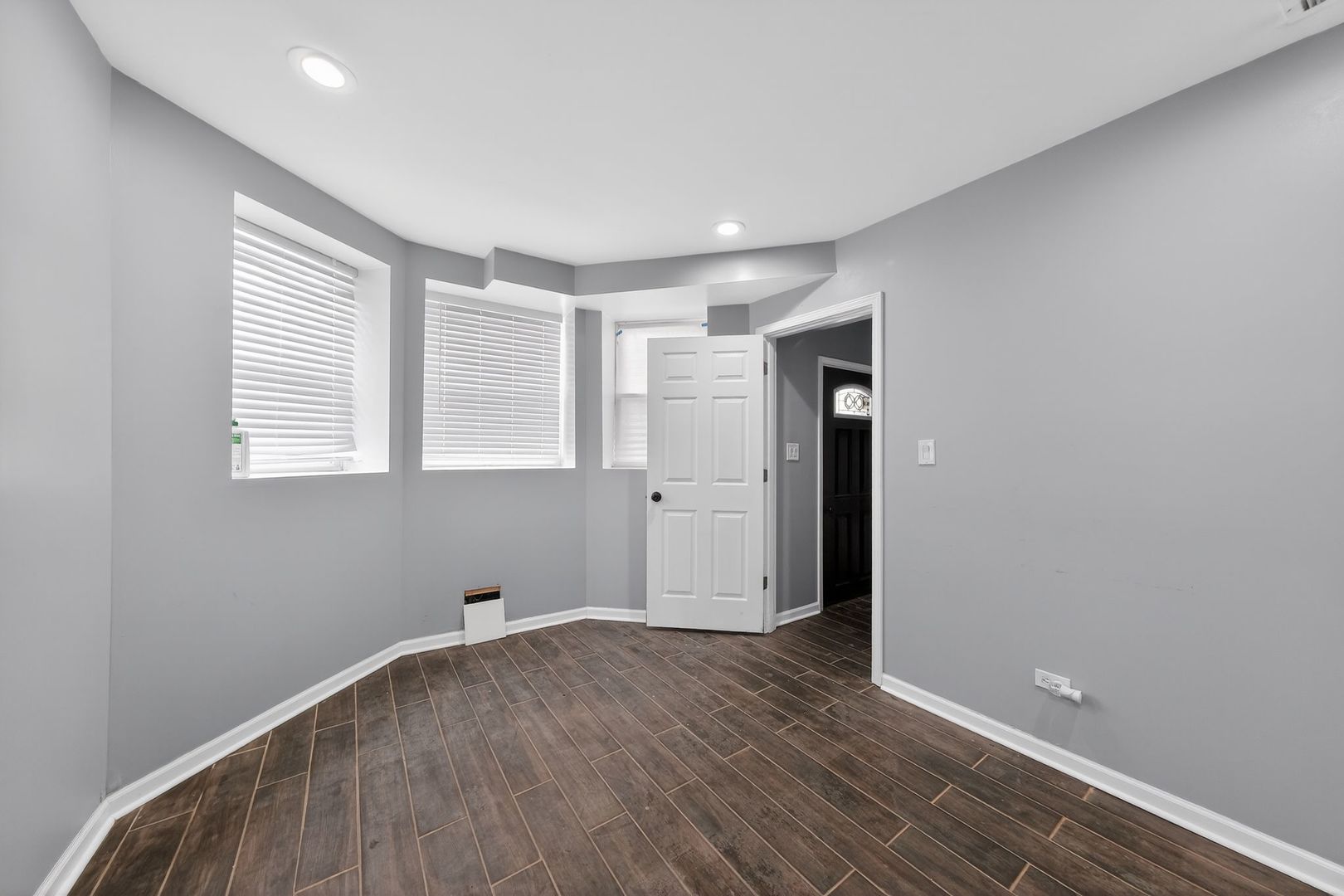 5718 West 63rd Place Chicago, IL 60638 - Photo 17 of 31