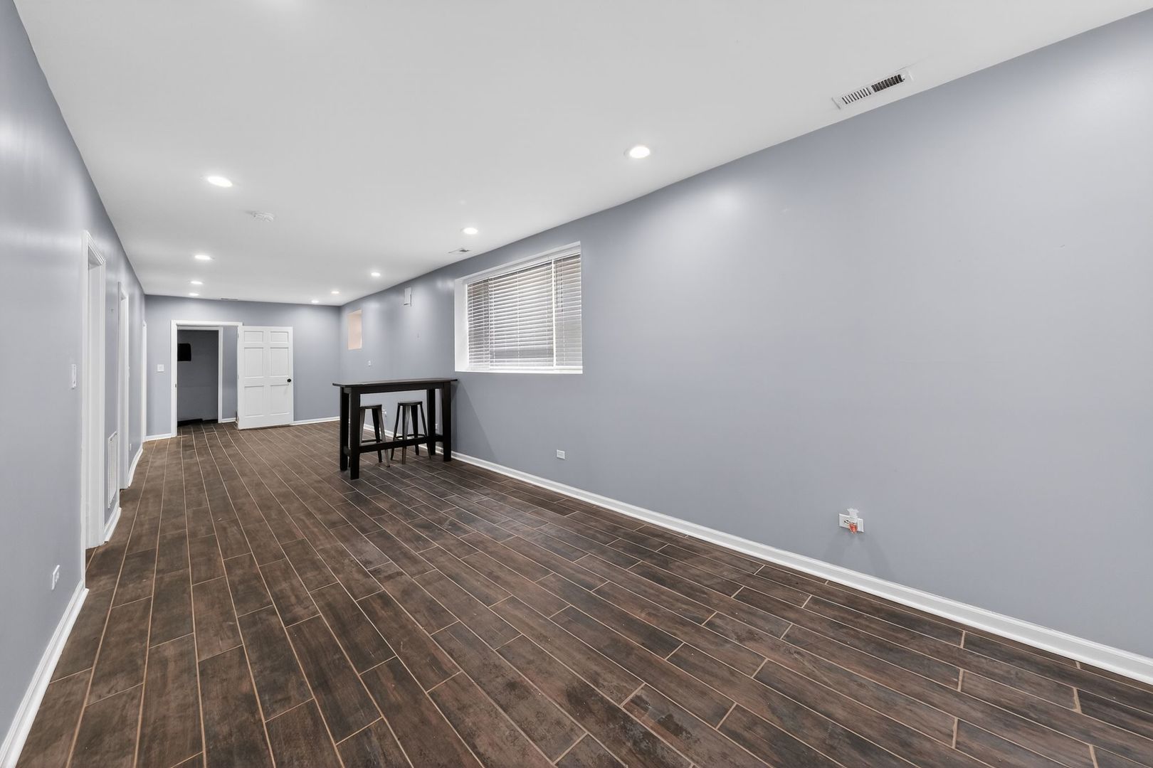 5718 West 63rd Place Chicago, IL 60638 - Photo 9 of 31