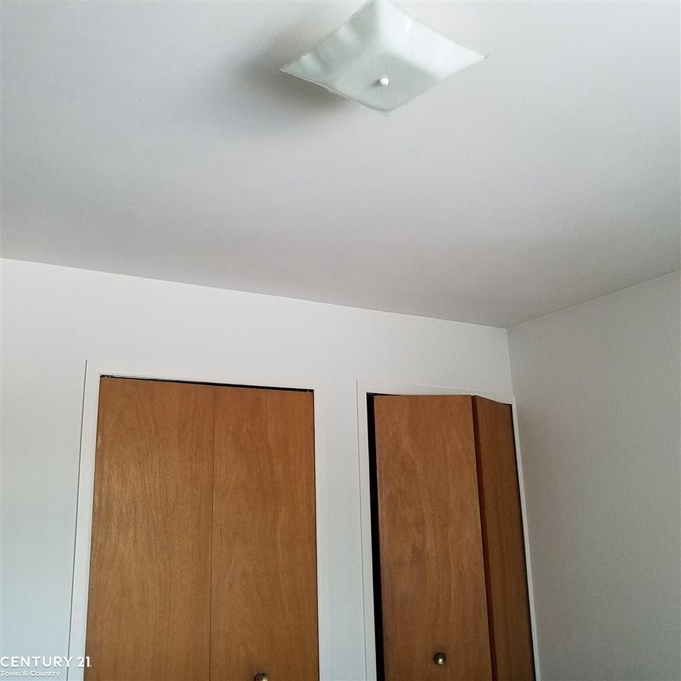 2233 Frazho Road Warren, MI 48091 - Photo 23 of 36