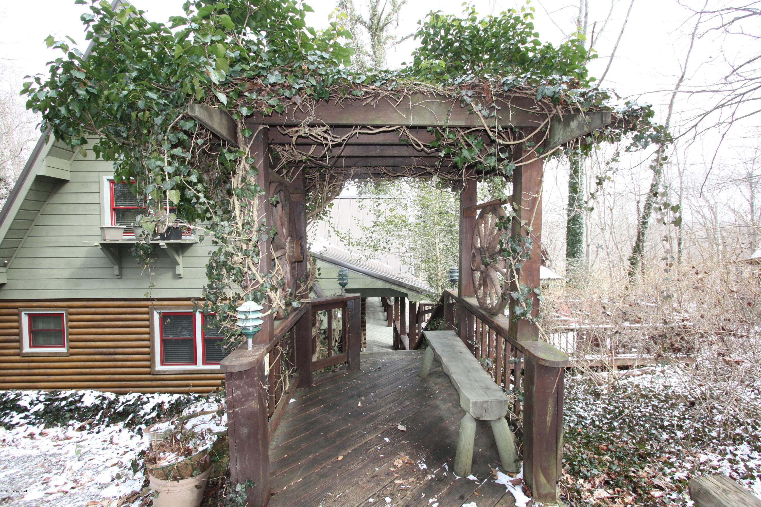 54-55 Paradise Peninsula Bee Spring Bee Spring, KY 42207 - Photo 5 of 68 covered walkway 2
