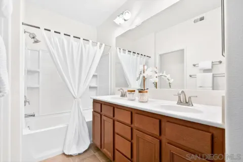 $800,000 | 17059 Calle Trevino, Unit 5, San Diego, CA 92127