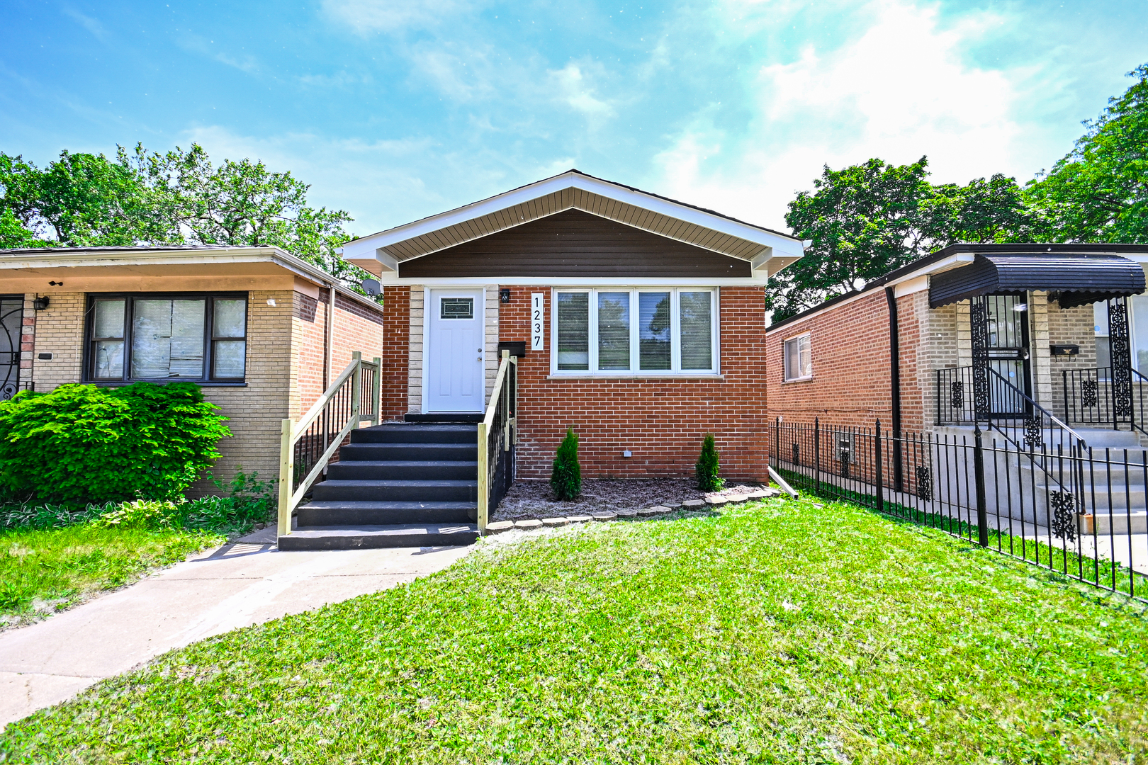1237 East 95th Street Chicago, IL 60628 - Photo 1 of 26