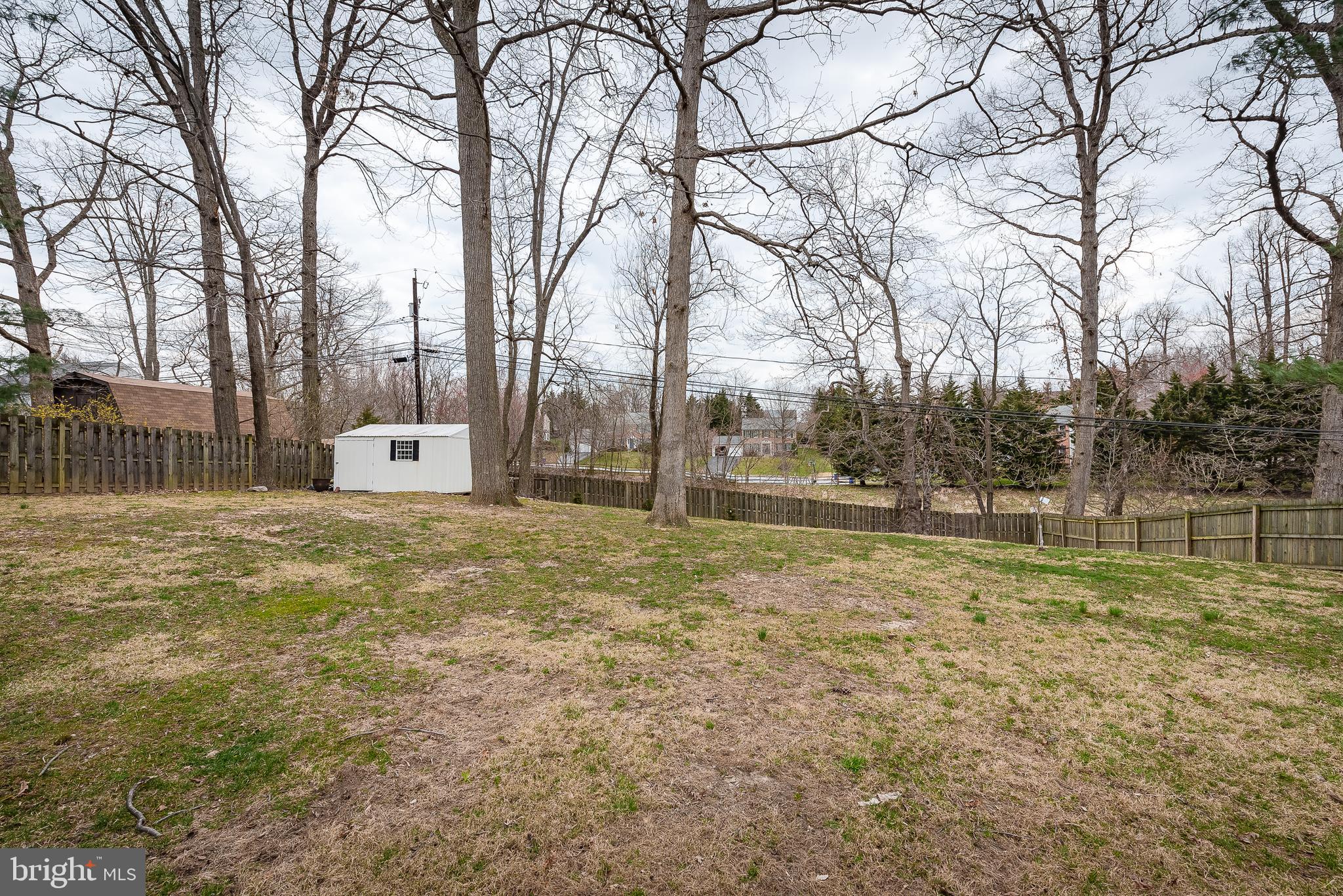 4621 Roundhill Road Ellicott City, MD 21043 - Photo 38 of 41 Rear yard