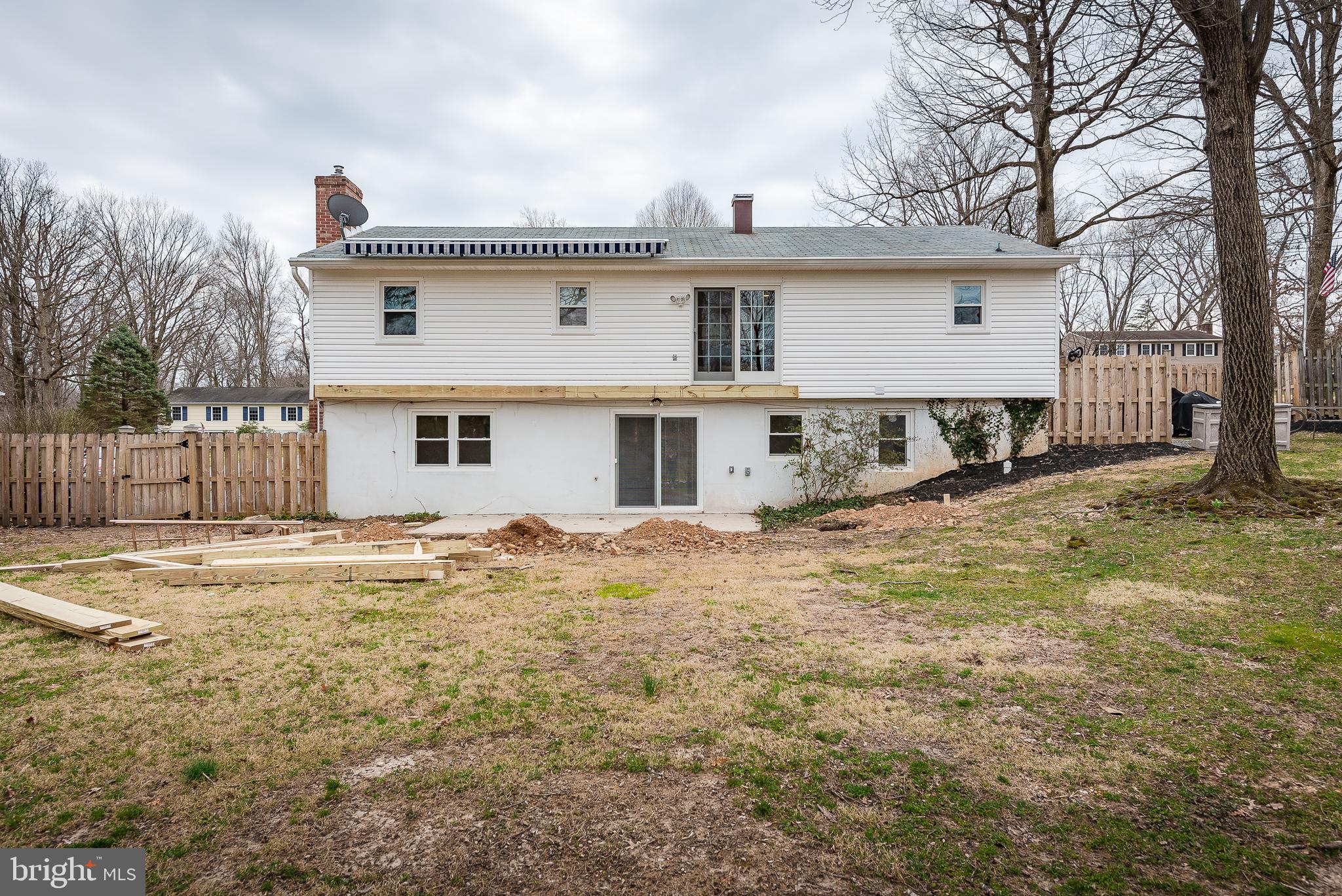 4621 Roundhill Road Ellicott City, MD 21043 - Photo 39 of 41 Rear yard