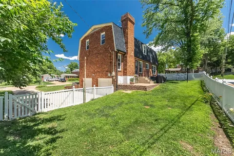 $475,000 | 9822 Meadowfern Drive, Crestwood, MO 63126