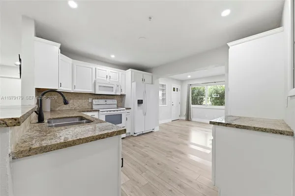 $3,457 | 4561 Southwest 25th Terrace, Dania Beach, FL 33312