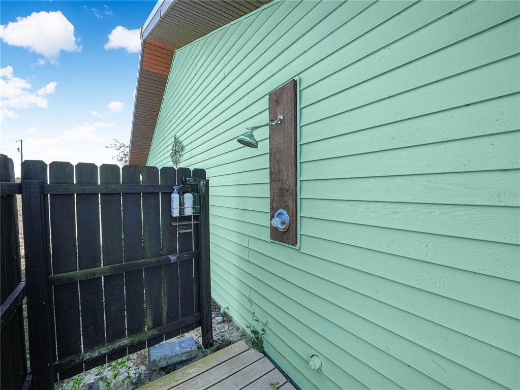 1100 Golden Bough Road Lake Wales, FL 33898 - Photo 13 of 49 a view of wooden balcony