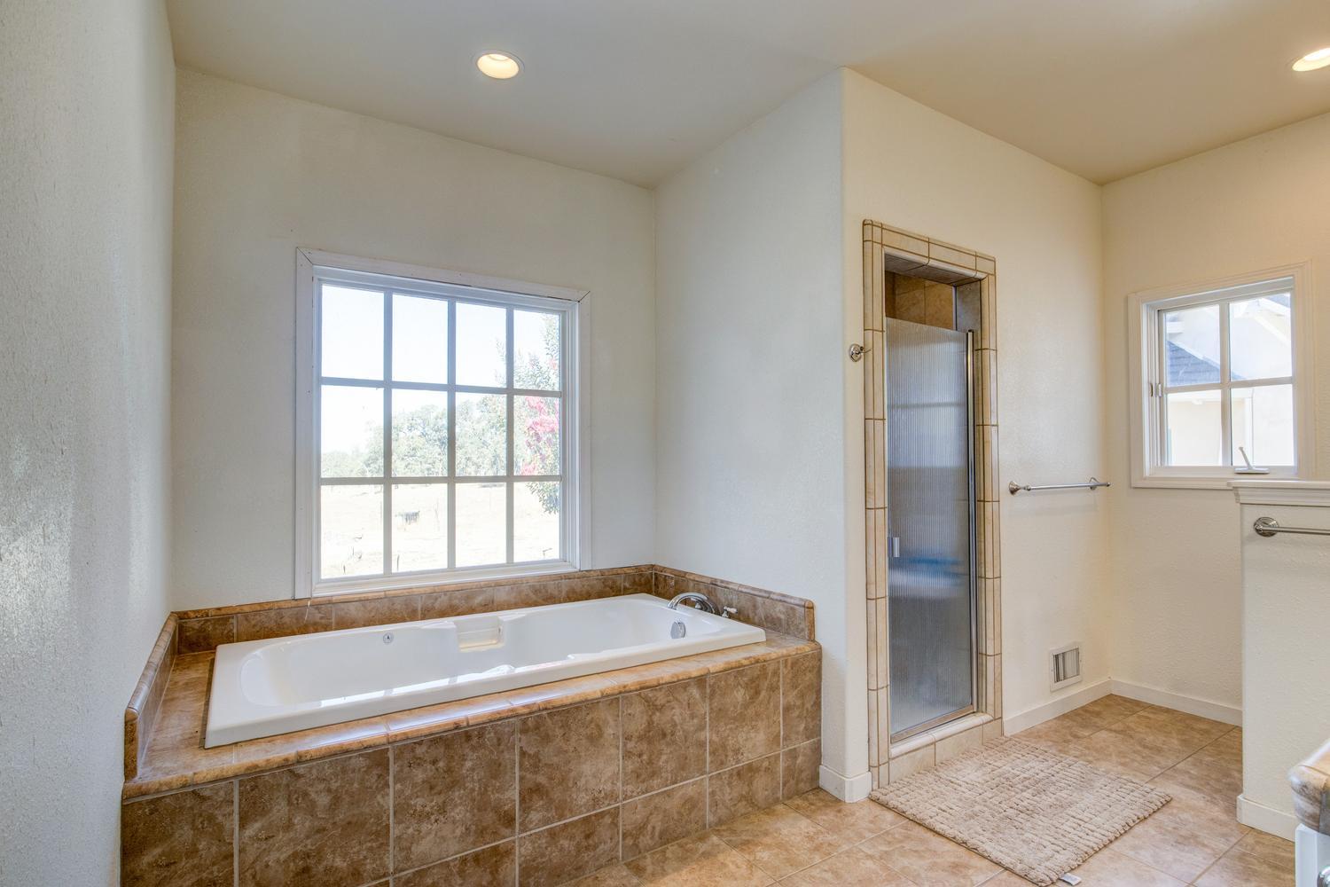 12550 Hogan Dam Road Farmington, CA 95230 - Photo 37 of 75