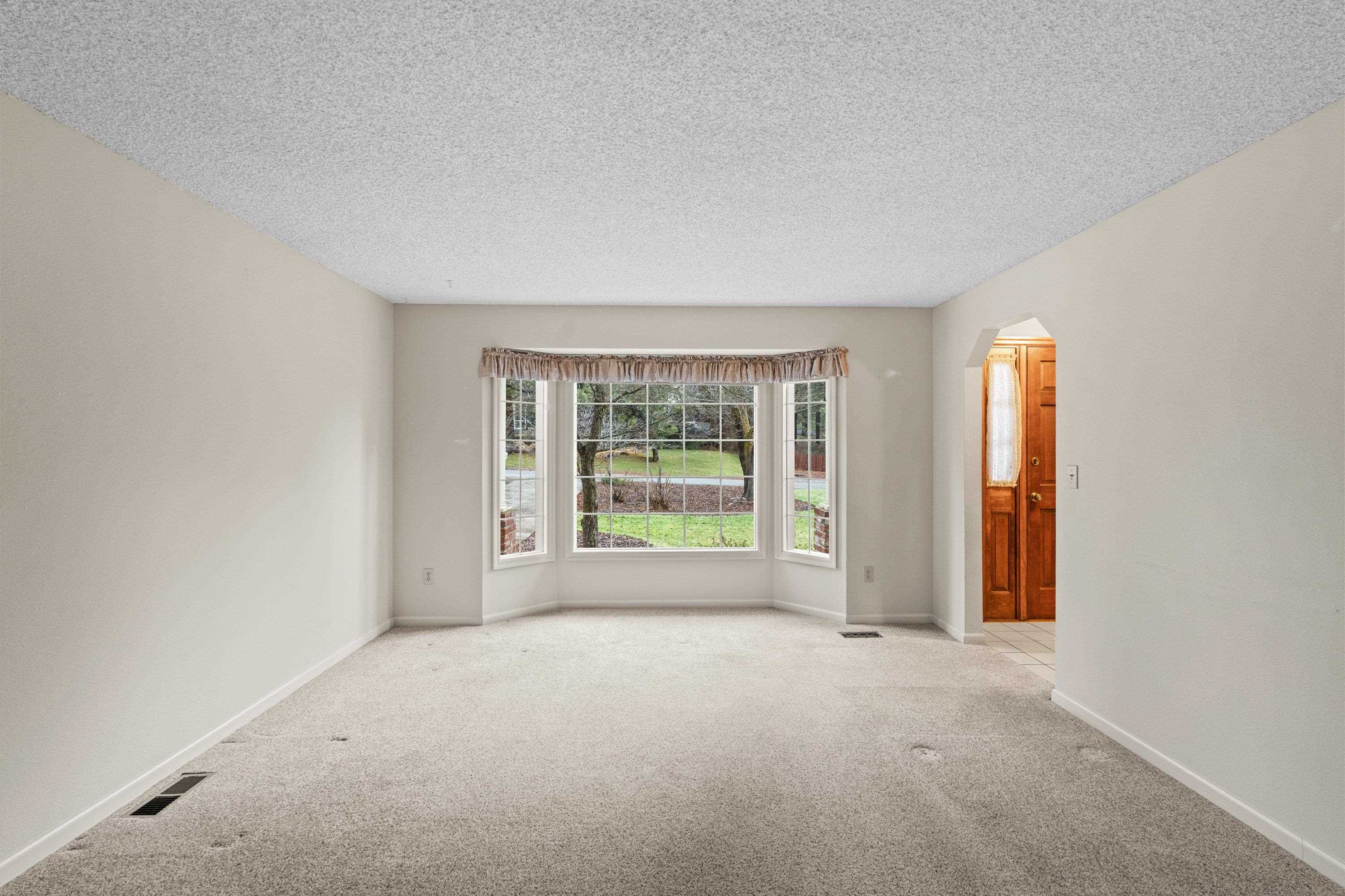 9520 East Holman Road Spokane, WA 99206 - Photo 11 of 50