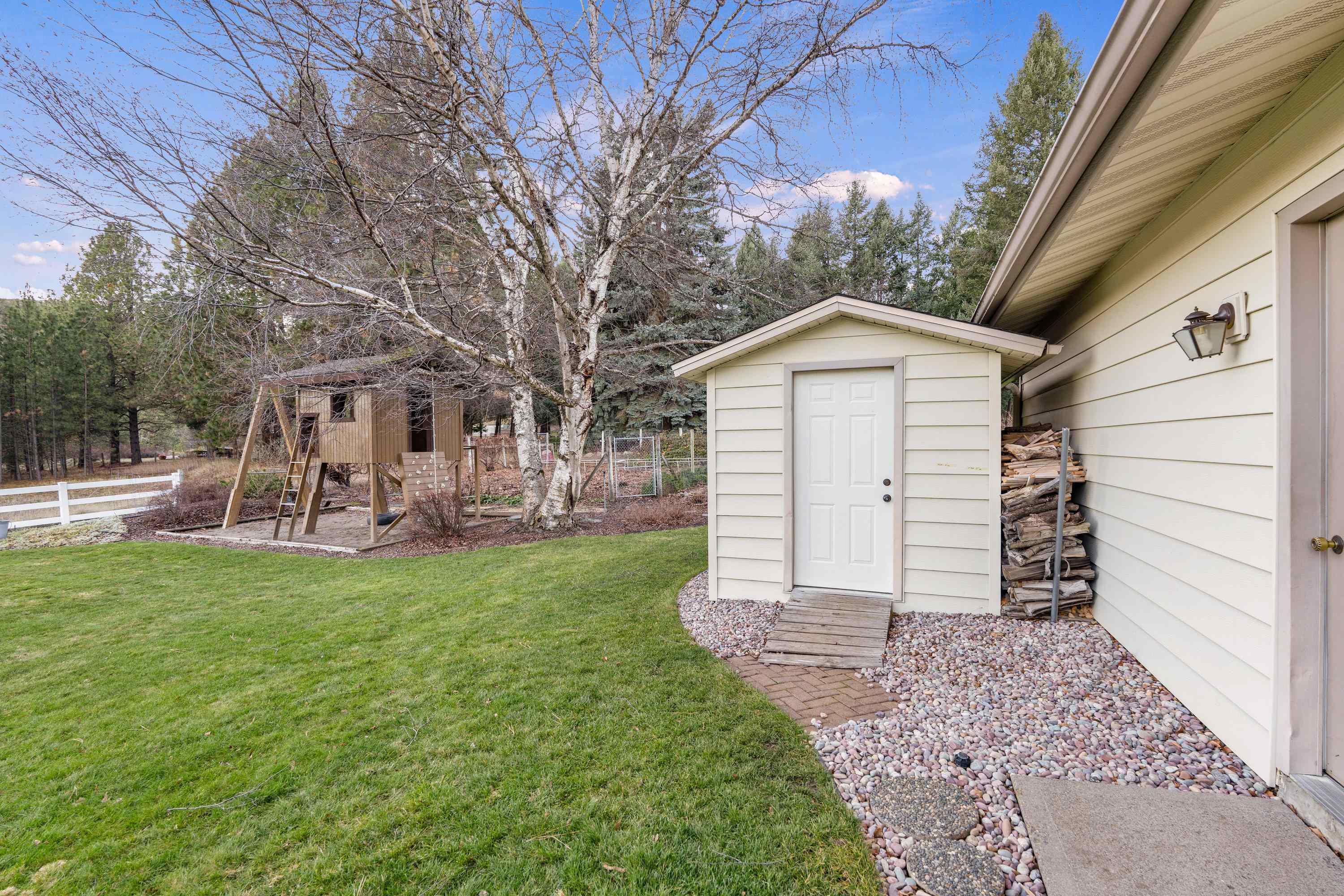 9520 East Holman Road Spokane, WA 99206 - Photo 44 of 50