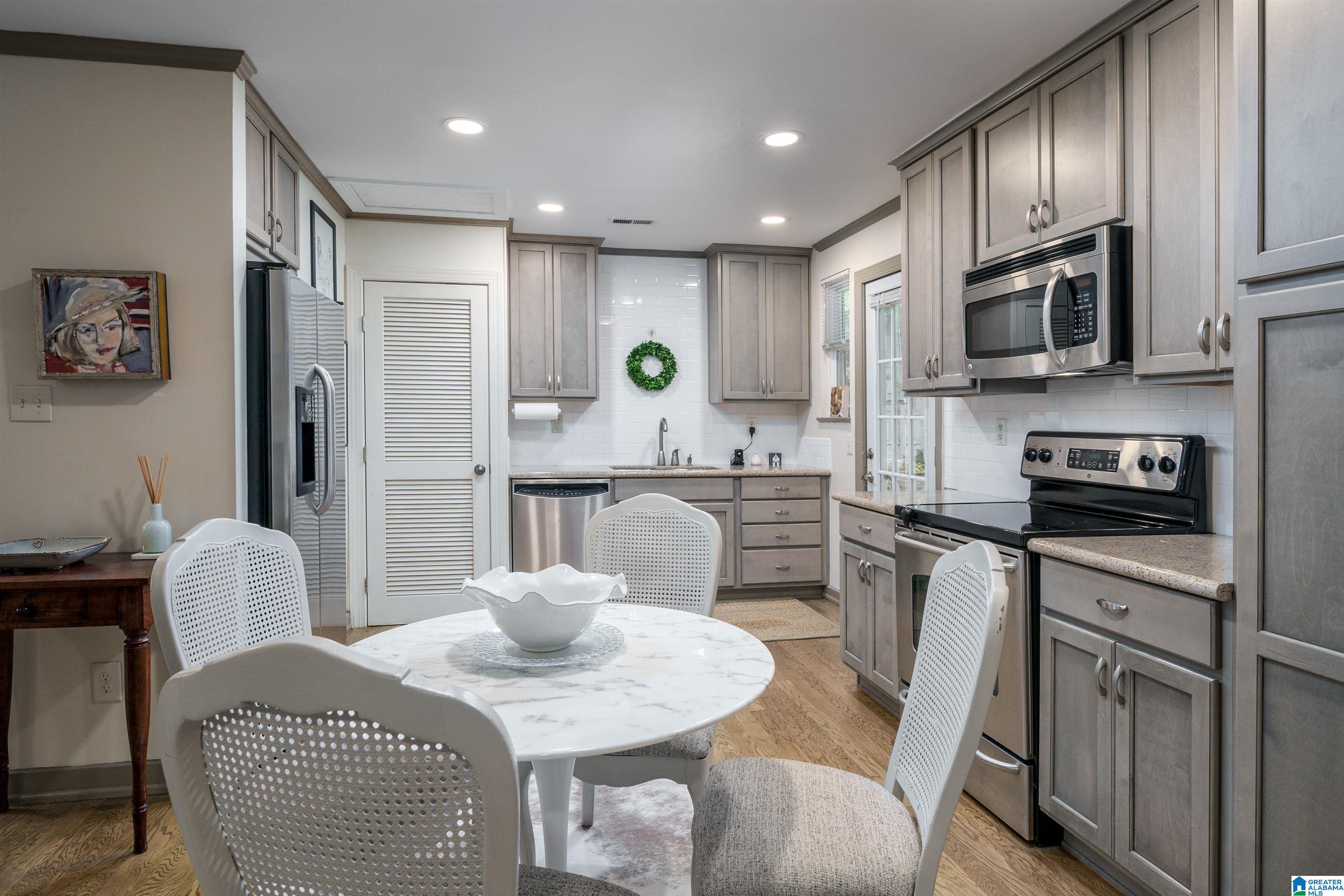 1106 Sims Avenue Birmingham, AL 35213 - Photo 17 of 34