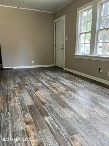 $65,000 | 200 King Street, Batesville, MS 38606